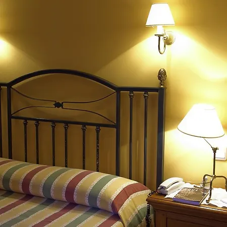 La Casona De Güelitos 3*