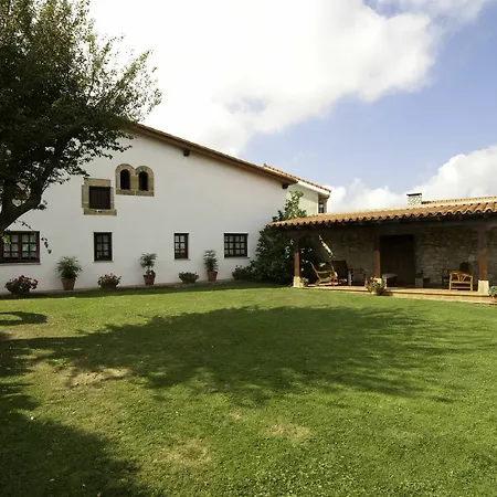 La Casona De Güelitos